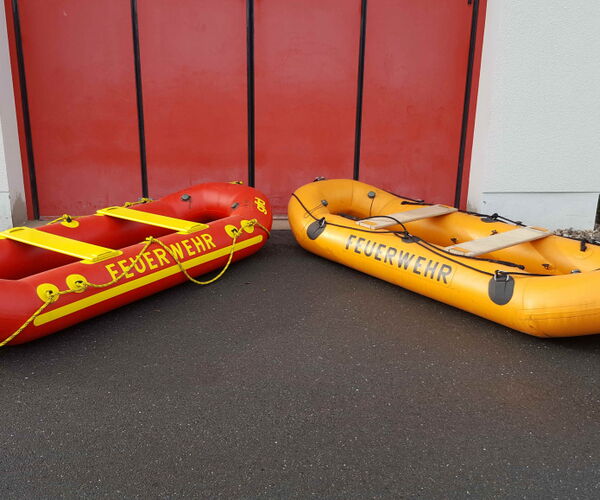 Feuerwehr Schlauchboote